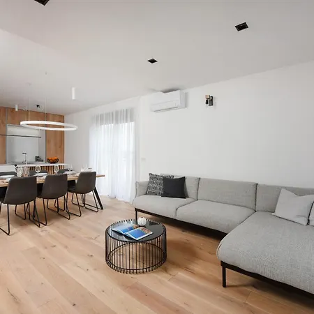 Fux Luxury Infinty-pool Lejlighed