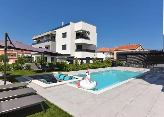 Fux Luxury Infinty-pool *