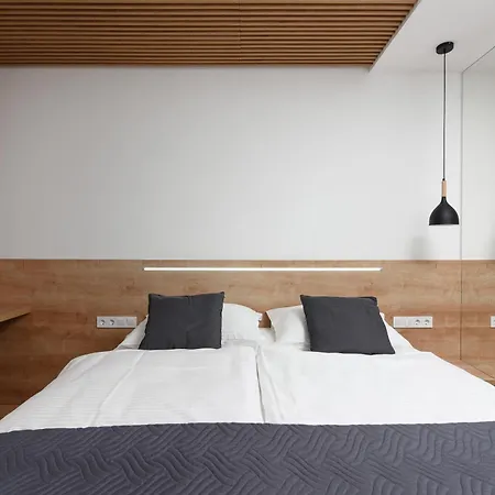 Fux Luxury Infinty-pool *