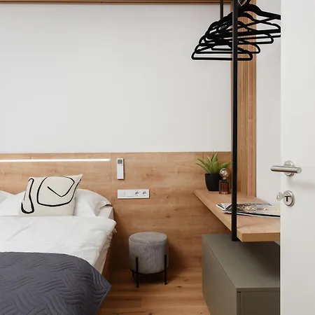 Fux Luxury Infinty-pool 公寓 扎达尔