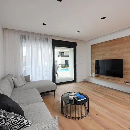 公寓 Fux Luxury Infinty-pool 扎达尔