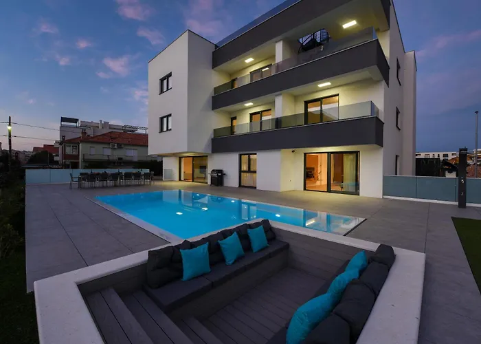 Fux Luxury Infinty-pool *