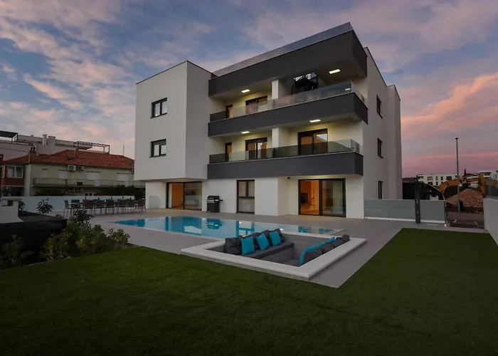 Fux Luxury Infinty-pool