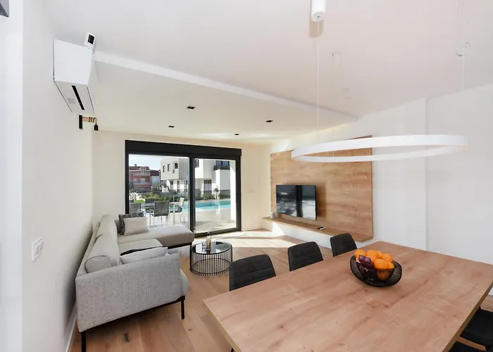 Fux Luxury Infinty-pool